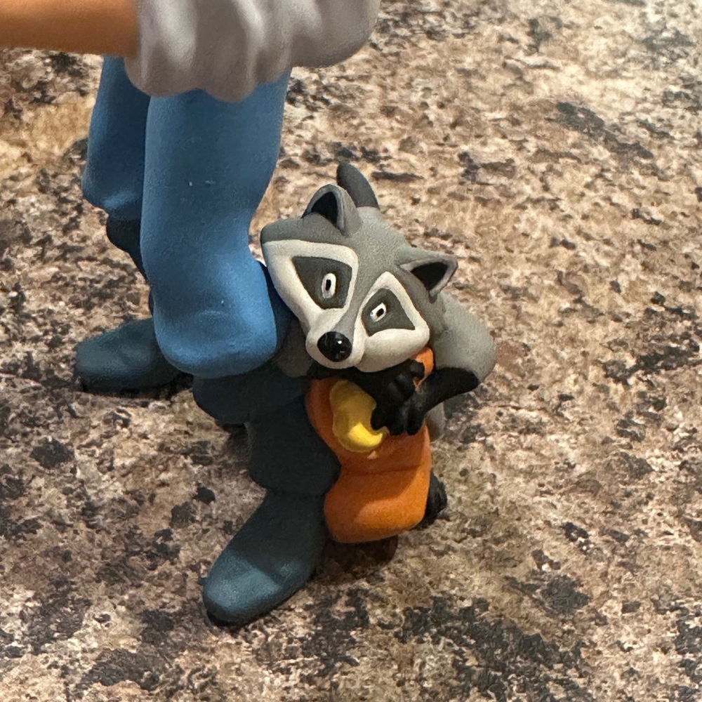 Captain John Smith and Meeko Ornament - Picture 3 of 4